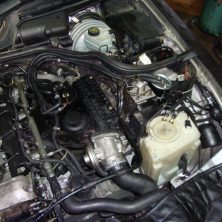 Дополнительный топливный фильтр на Mercedes 210