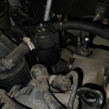 Фильтр паровой фазы для газобаллонной аппаратуры установили на вентиляцию картерных газов Hyundai H-1 Starex I 25D