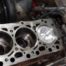 Замена одного поршня