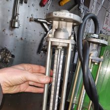 Проверка производительности картерных газов Ротаметр РМ-25ГУЗ это  на 25м3час или 2500 лчас для воздуха   мы добавили в него поплавок и он стал на 6м3час